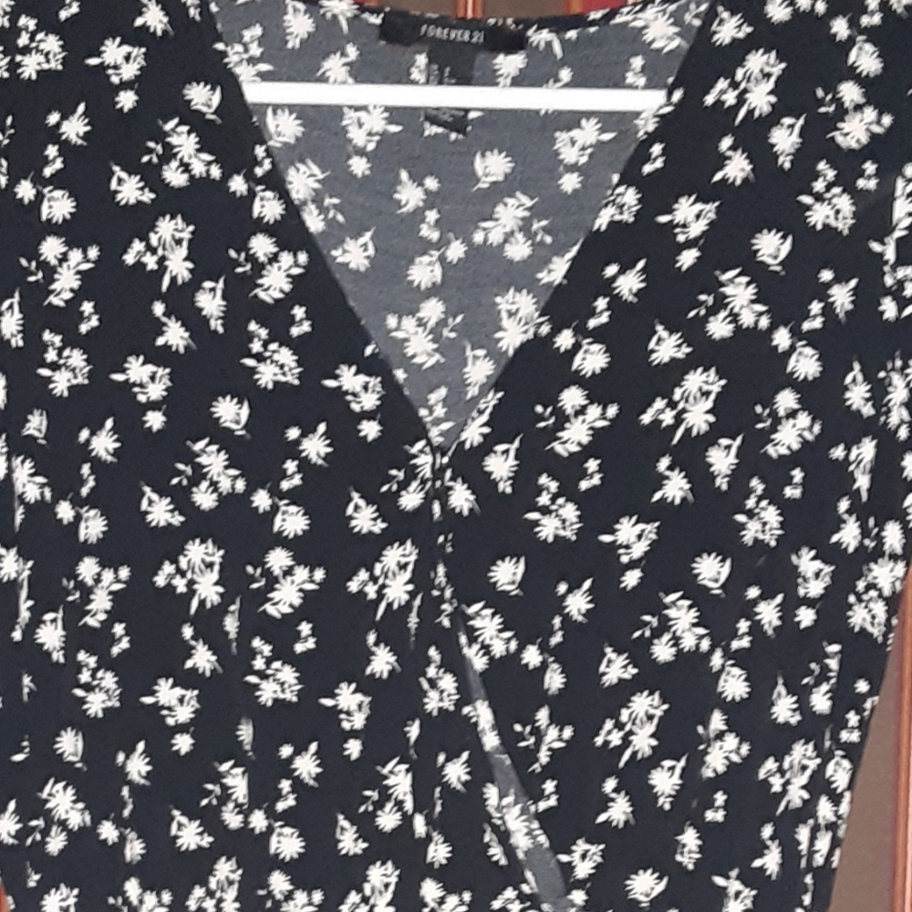 Never worn- jumper